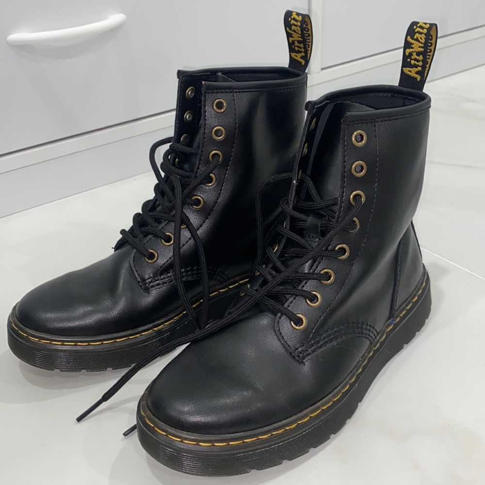 Dr. Martens zavala